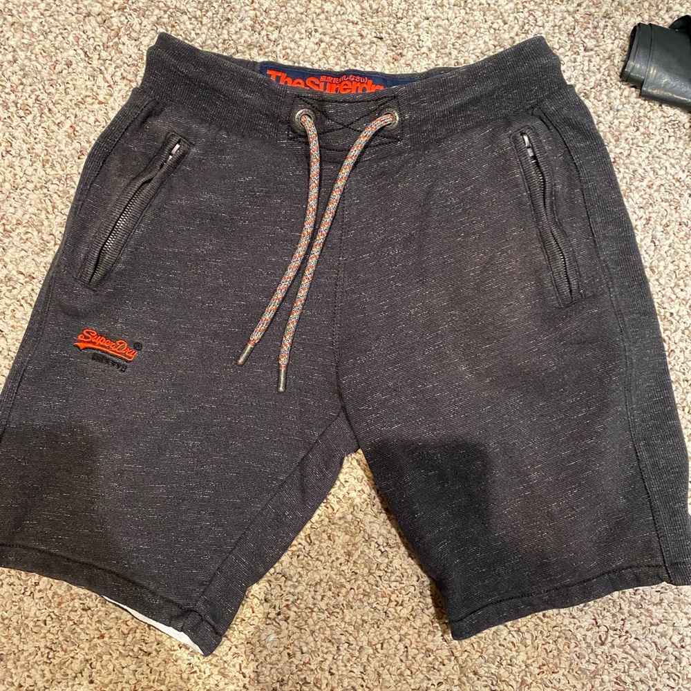 Superdry zip pocket closure athletic shorts size medium, 9” inseam